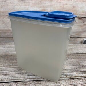 Vintage Tupperware Blue Cereal Keeper 1588-4 Flip Top Pour Lid Sheer Container